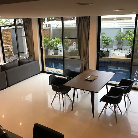 4Poolvillas-2
